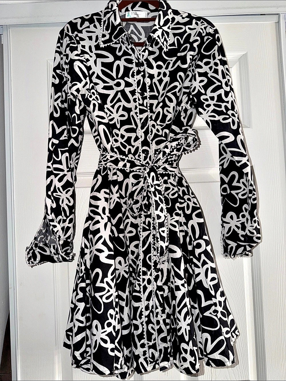 L'amour Abstract Midi Dress in Black & White Like New